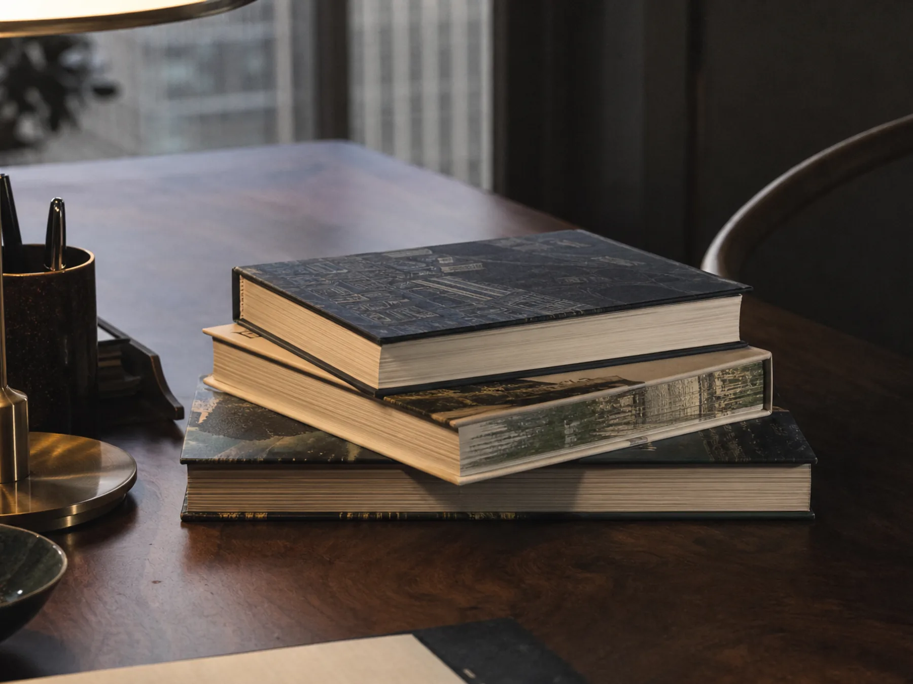 First visual context: Books on China for MICE planners: three angles of reading
