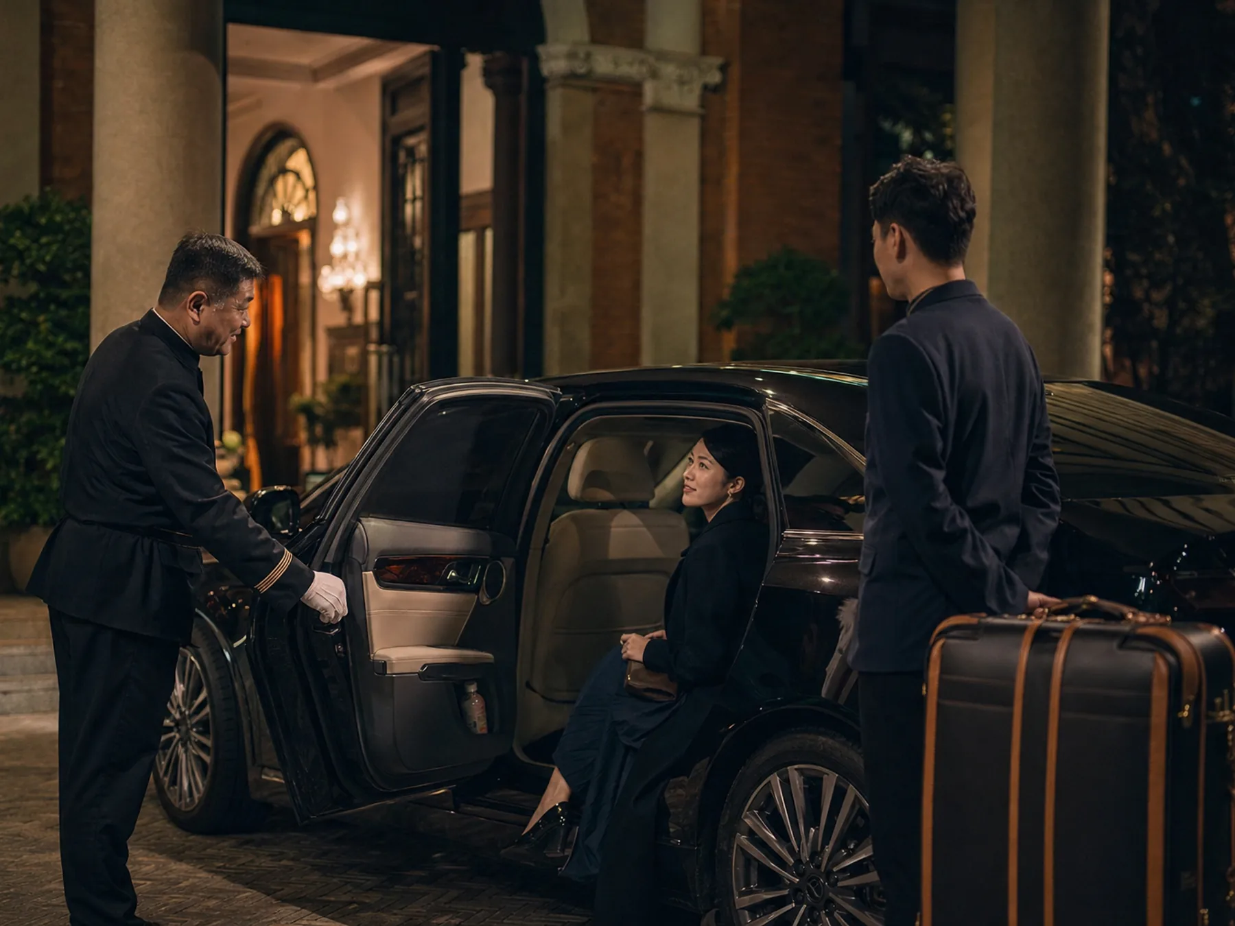First visual context: A Shanghai hotel for VIP guests: how to build a shortlist