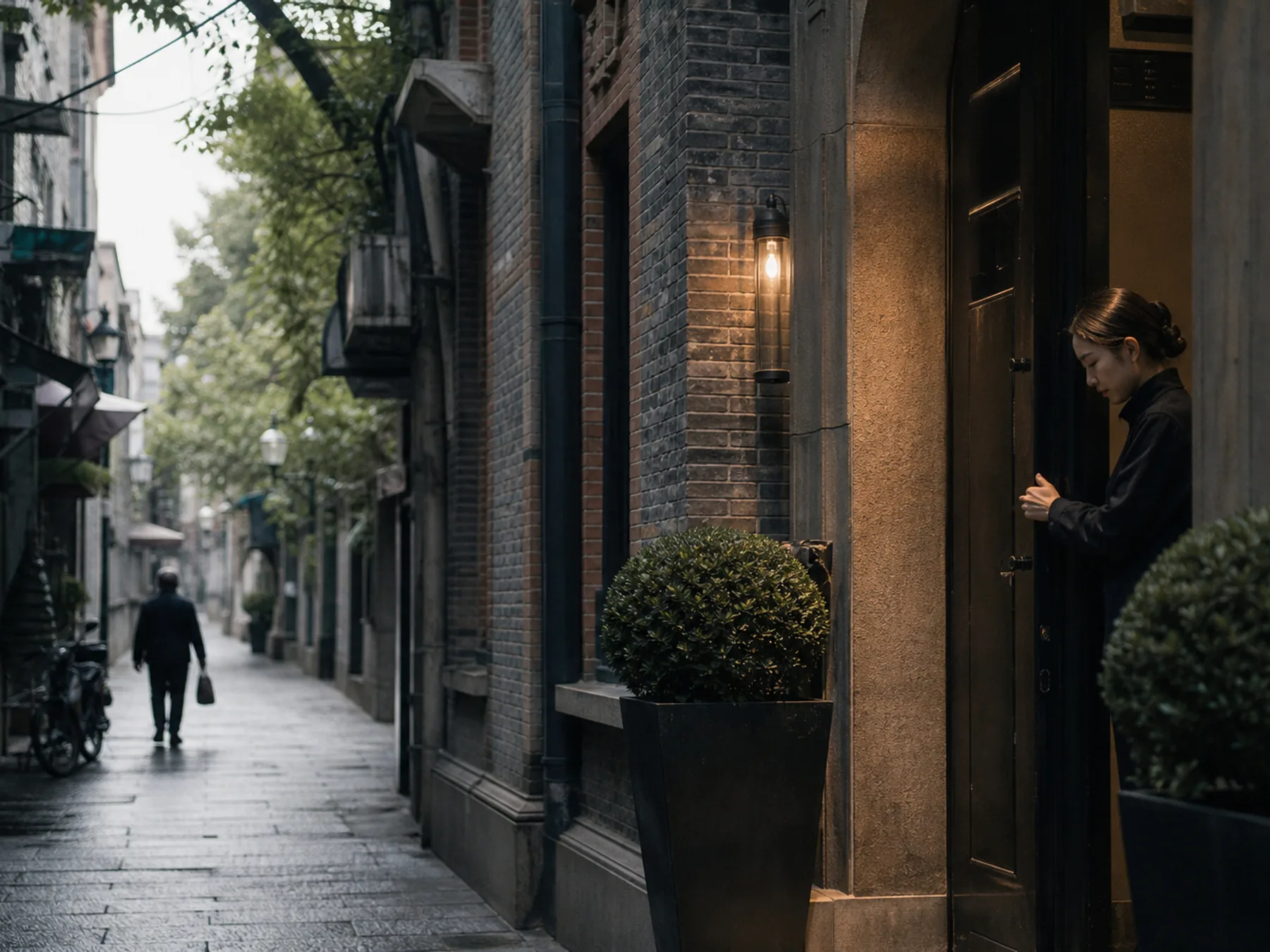 First visual context: Xintiandi for VIP guests: a compact visit scenario