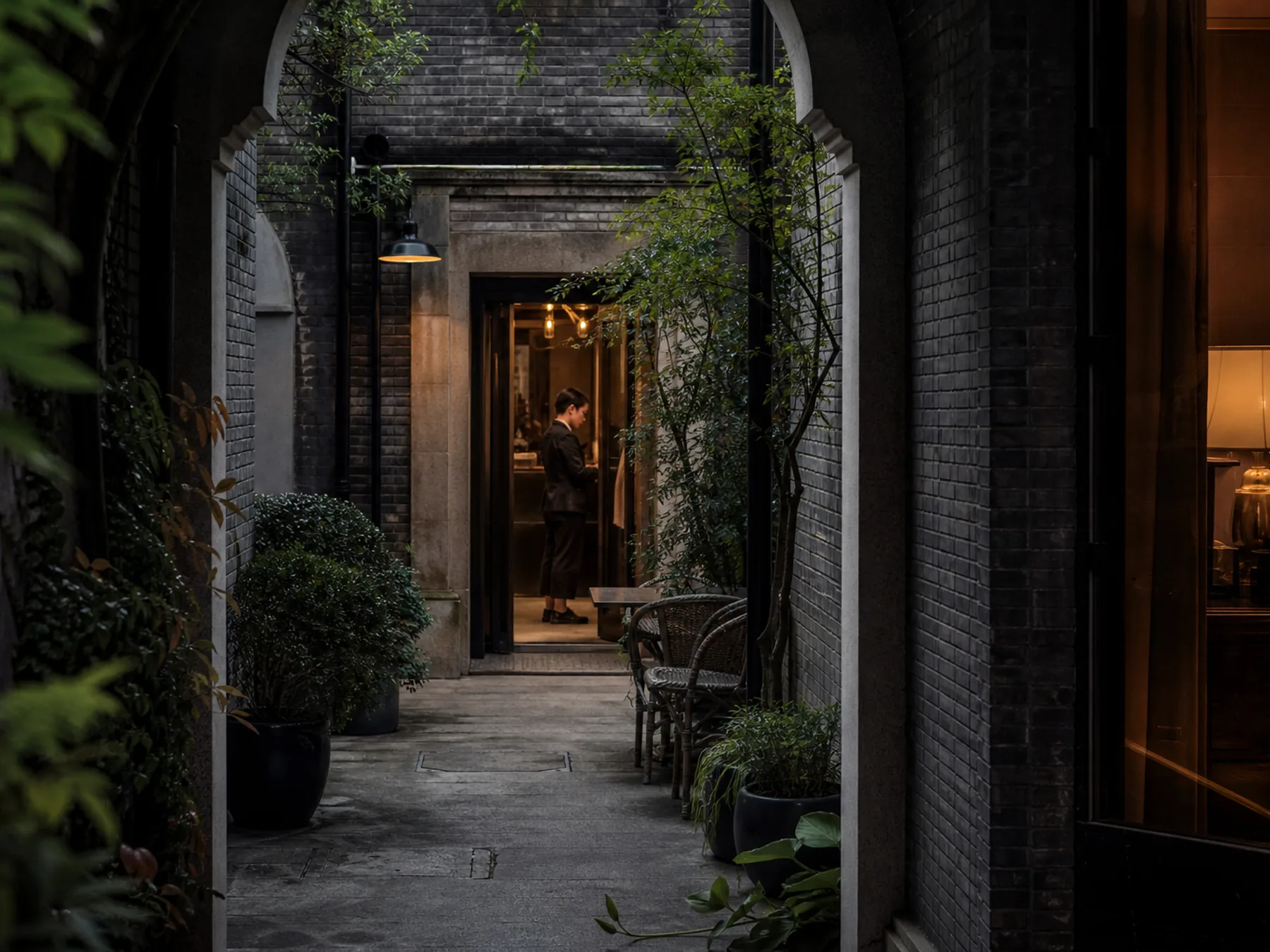 Second visual context: Xintiandi for VIP guests: a compact visit scenario