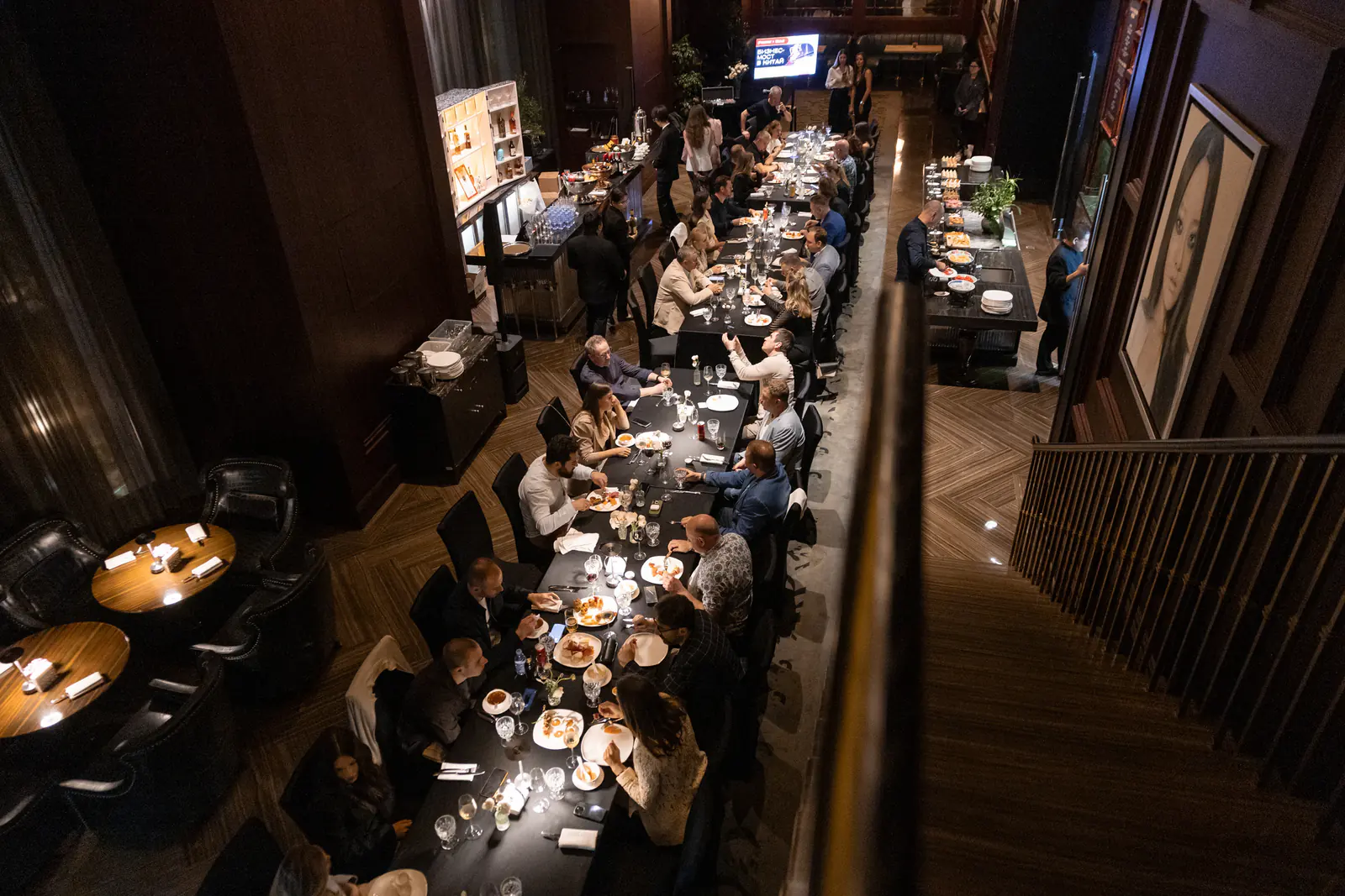 Long-table dinner for entrepreneurs’ club guests